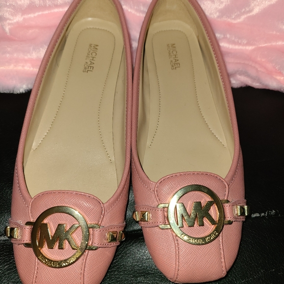 Pink Flats - Picture 6 of 8